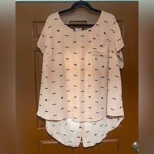 Torrid Abbey button down back mustache print pink shirt size 3